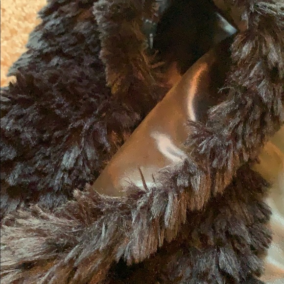 Fur vest - Picture 6 of 6